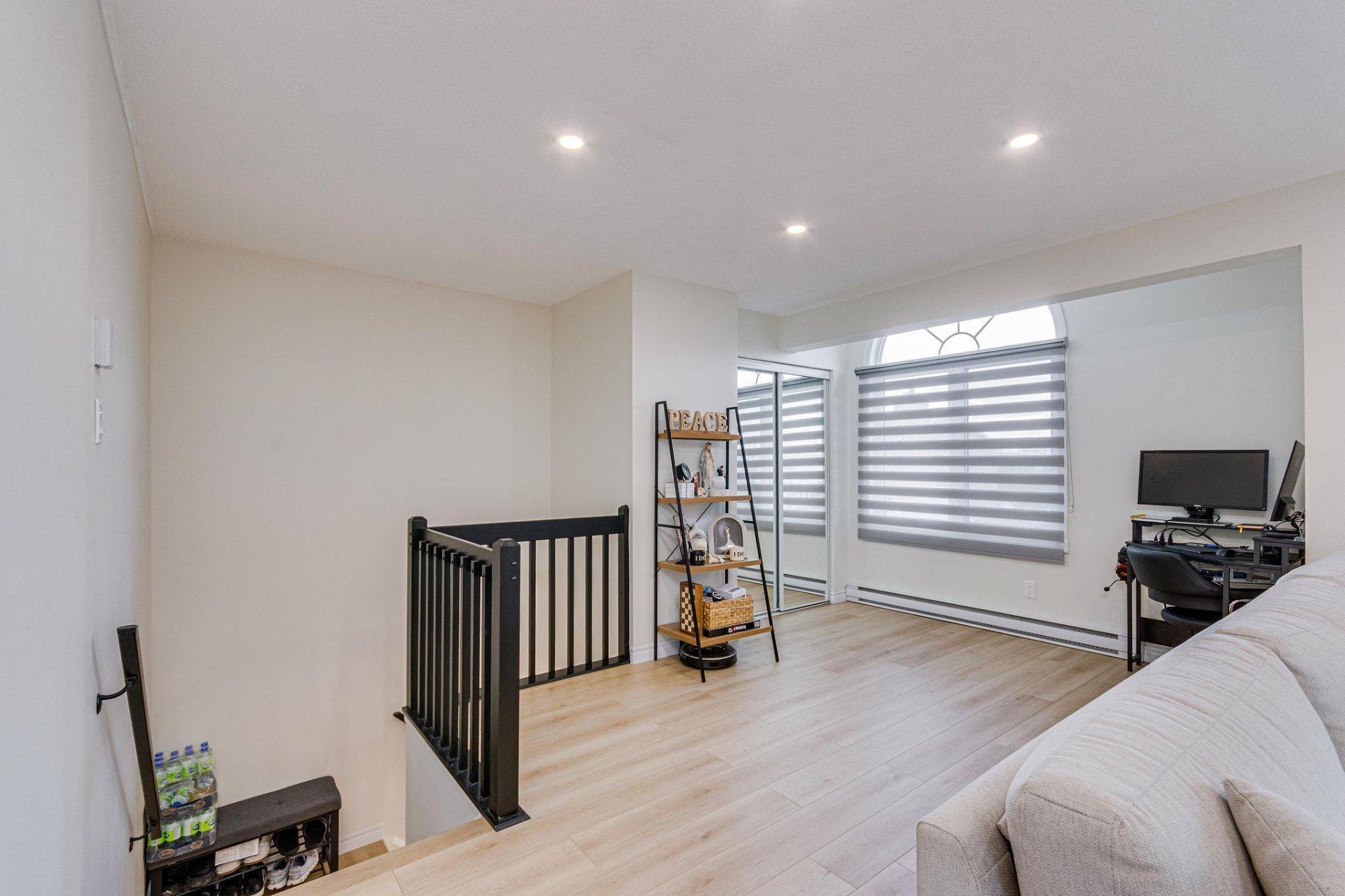 









55


Rue de Sauternes

, 3,
Gatineau (Gatineau),




QC
J8R2S8

