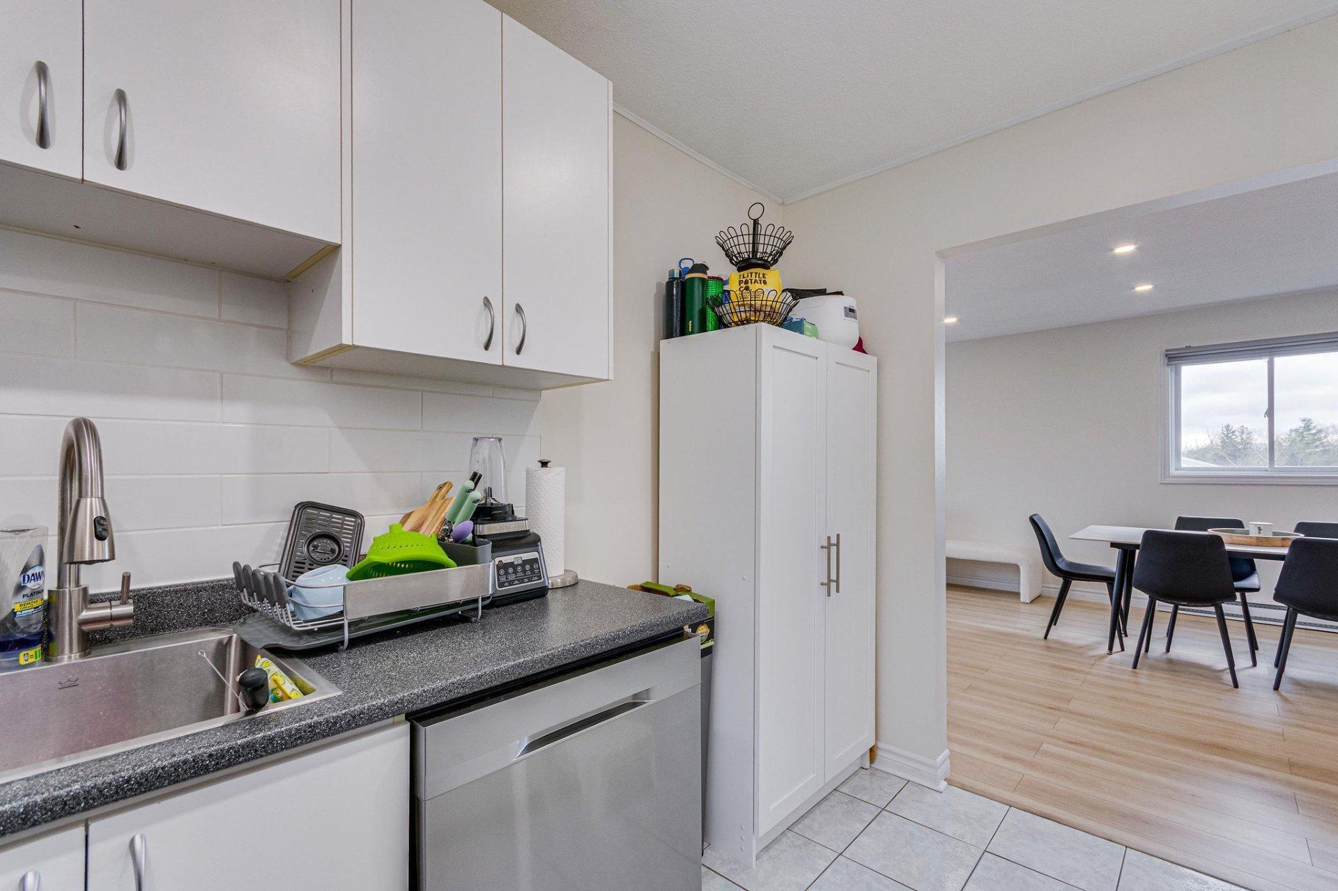 









55


Rue de Sauternes

, 3,
Gatineau (Gatineau),




QC
J8R2S8

