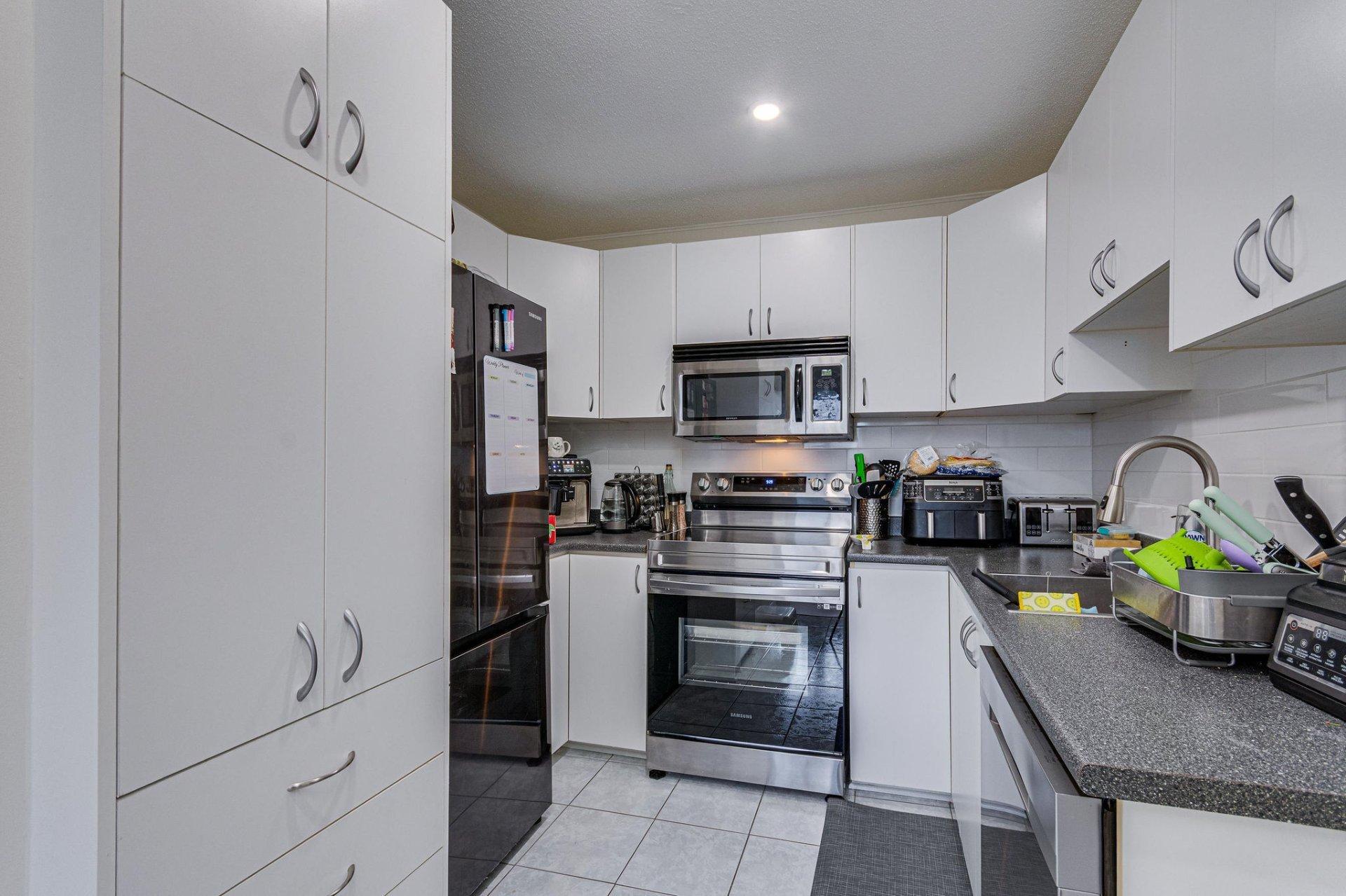 









55


Rue de Sauternes

, 3,
Gatineau (Gatineau),




QC
J8R2S8

