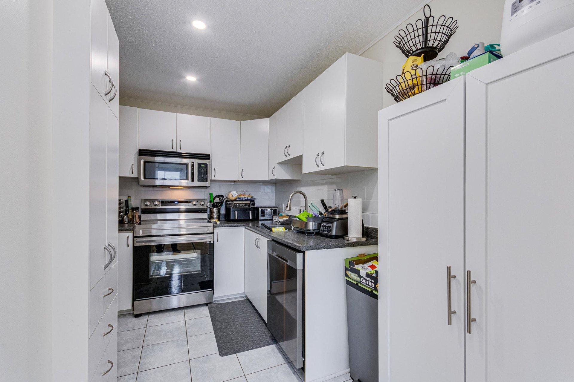 









55


Rue de Sauternes

, 3,
Gatineau (Gatineau),




QC
J8R2S8

