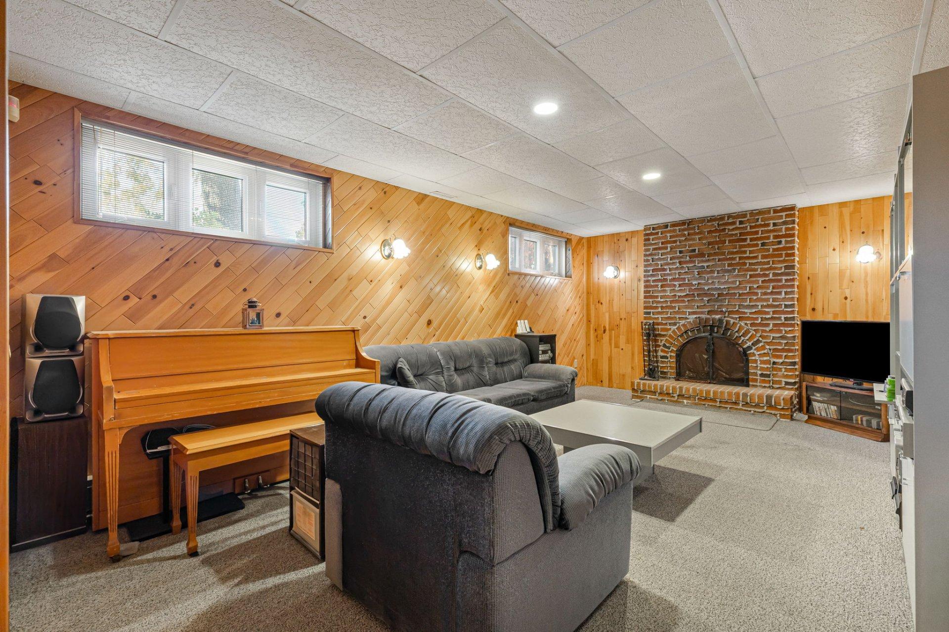 









62


Rue Pigeon

,
Verchères,




QC
J0L2R0

