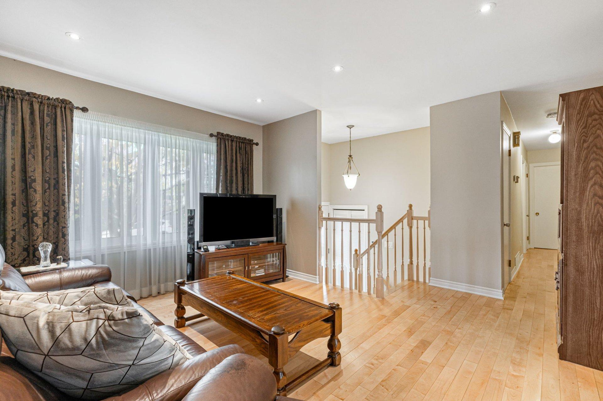 









62


Rue Pigeon

,
Verchères,




QC
J0L2R0

