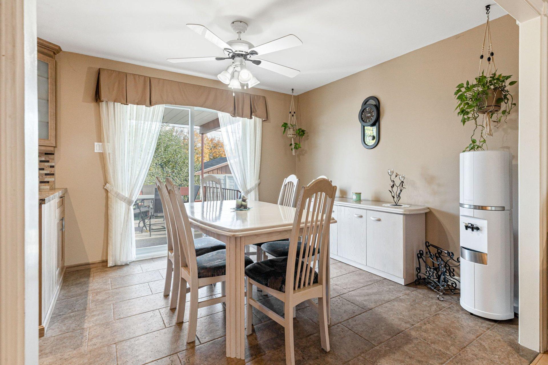 









62


Rue Pigeon

,
Verchères,




QC
J0L2R0

