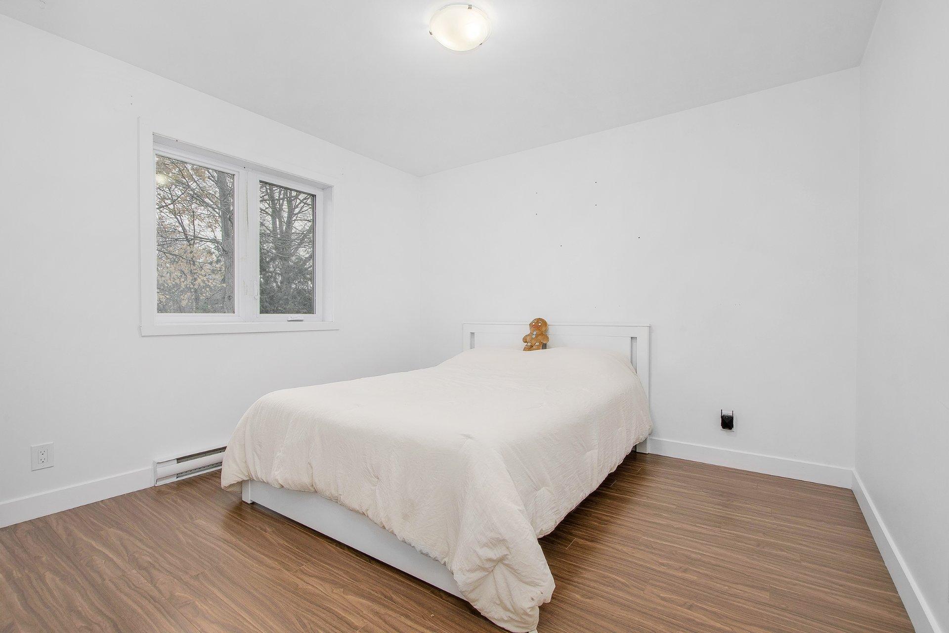 









1408

 - 1410


Rue Poirier

,
Mascouche,




QC
J0K2T0

