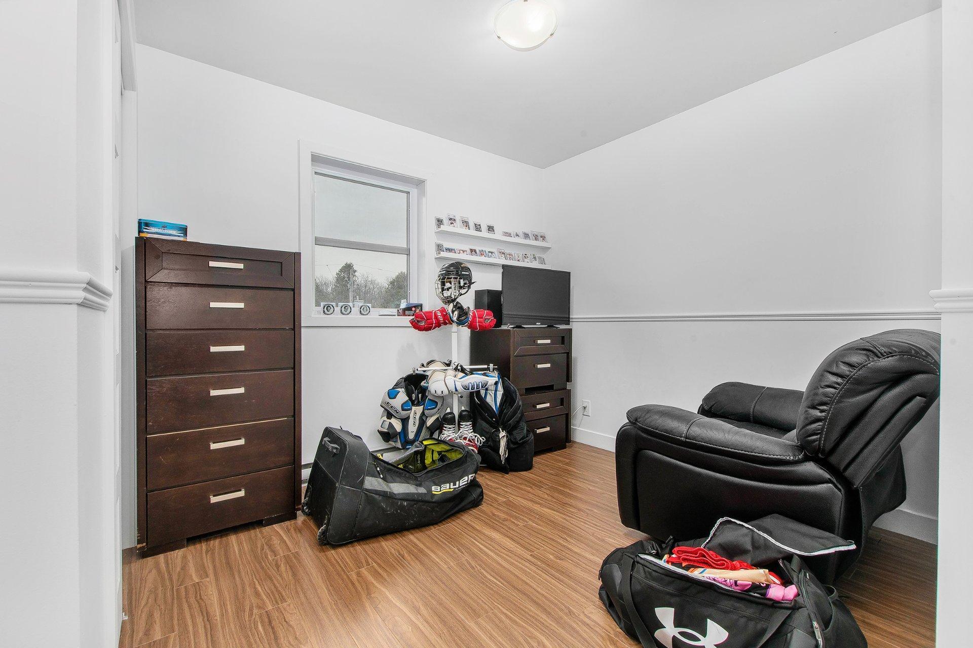 









1408

 - 1410


Rue Poirier

,
Mascouche,




QC
J0K2T0

