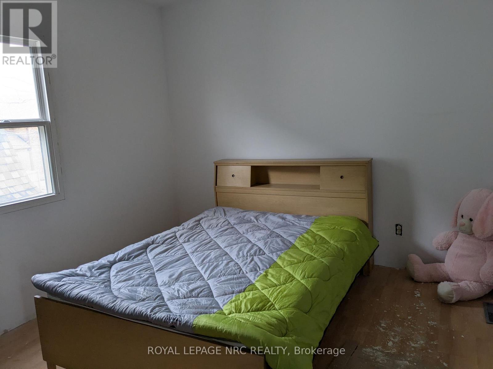 












4742 EPWORTH CIRCLE

,
Niagara Falls (Downtown),




Ontario
L2E1C9

