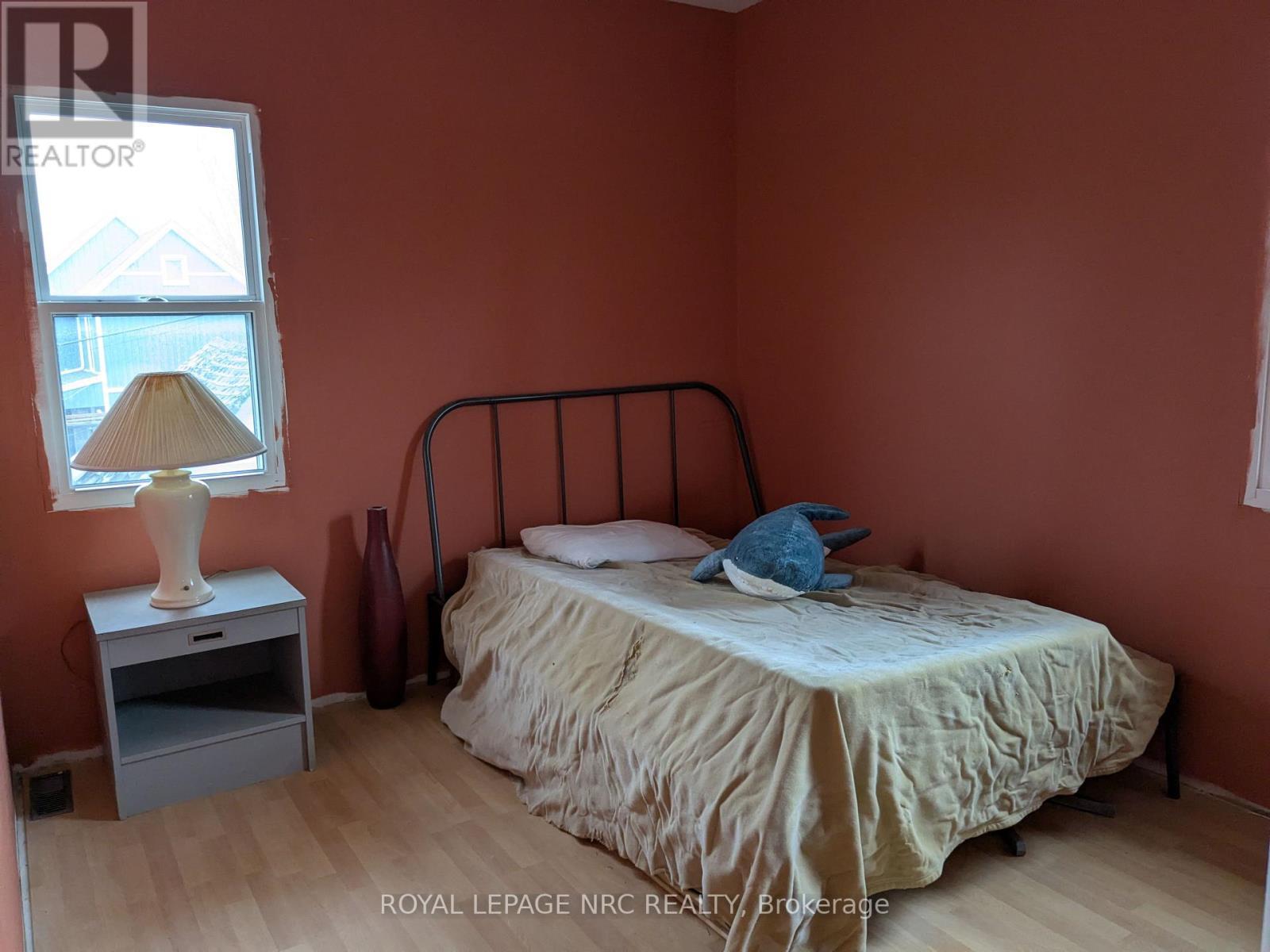 












4742 EPWORTH CIRCLE

,
Niagara Falls (Downtown),




Ontario
L2E1C9

