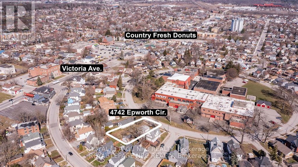 












4742 EPWORTH CIRCLE

,
Niagara Falls (Downtown),




Ontario
L2E1C9

