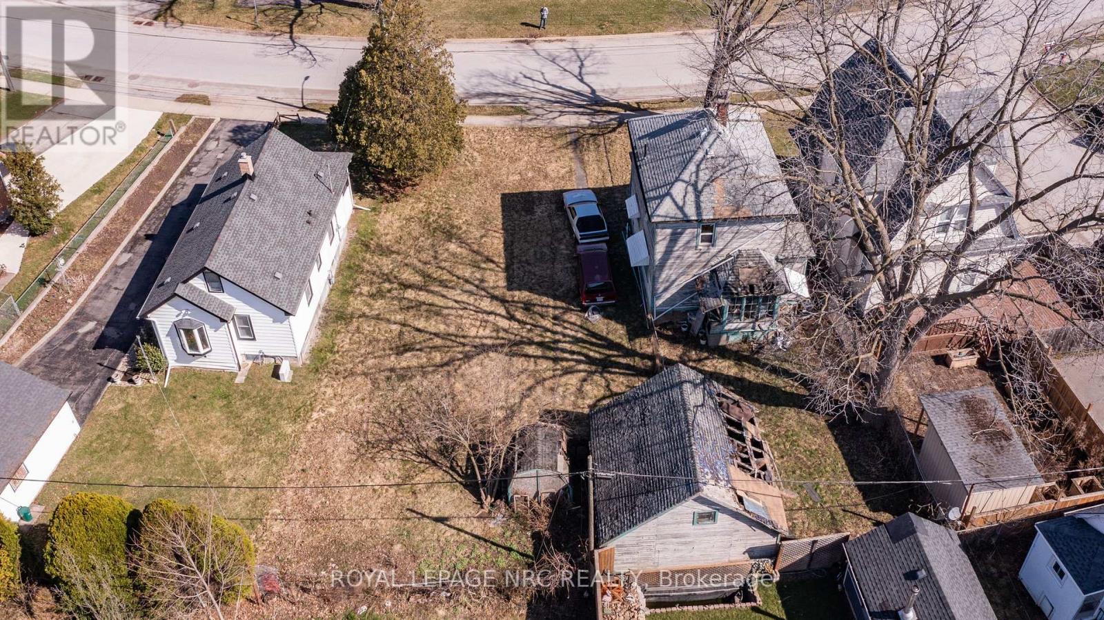 












4742 EPWORTH CIRCLE

,
Niagara Falls (Downtown),




Ontario
L2E1C9

