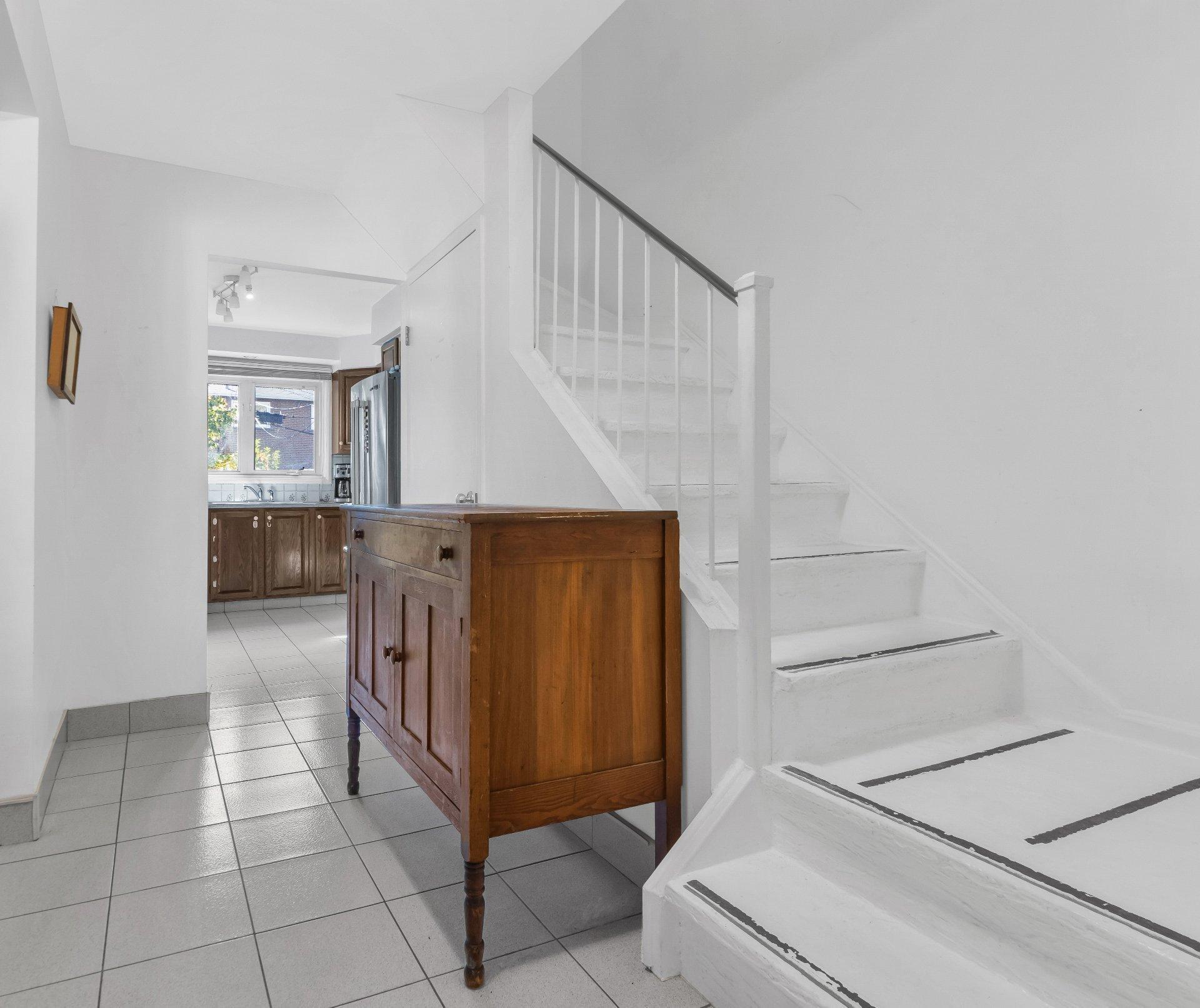 









1350


Rue Provost

,
Brossard,




QC
J4W2R2

