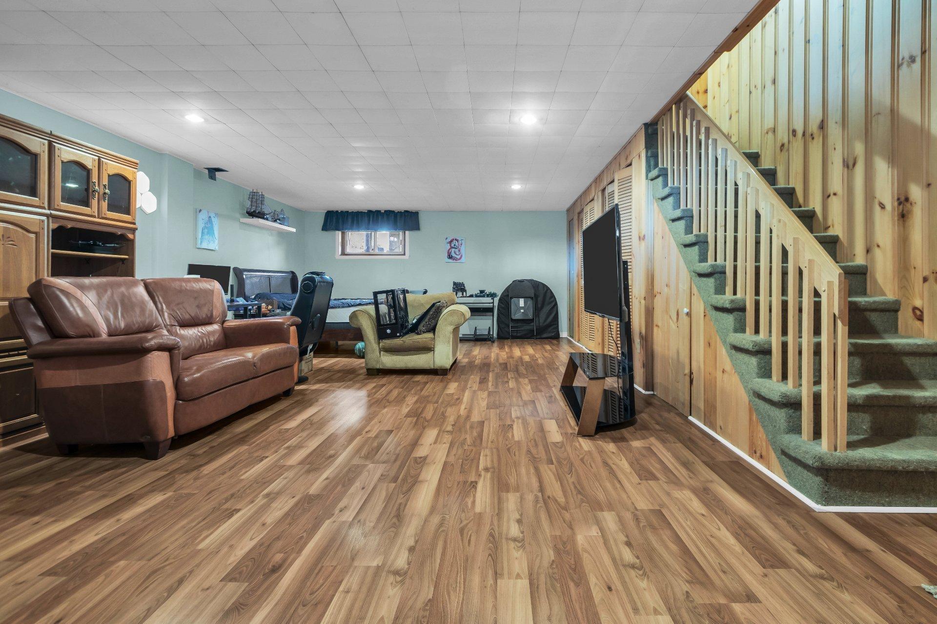 









1350


Rue Provost

,
Brossard,




QC
J4W2R2

