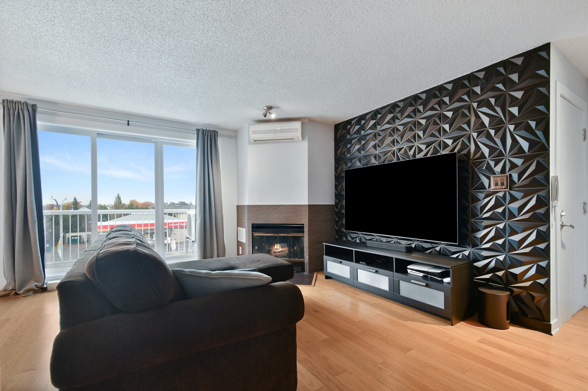 









1191


Boul. Iberville

, 8,
Repentigny (Repentigny),




QC
J5Y3H7

