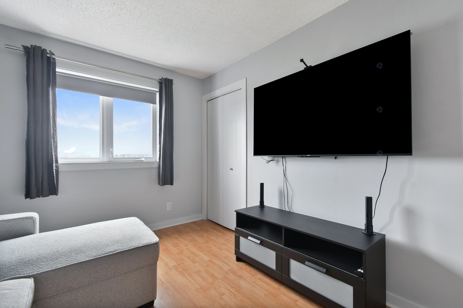 









1191


Boul. Iberville

, 8,
Repentigny (Repentigny),




QC
J5Y3H7

