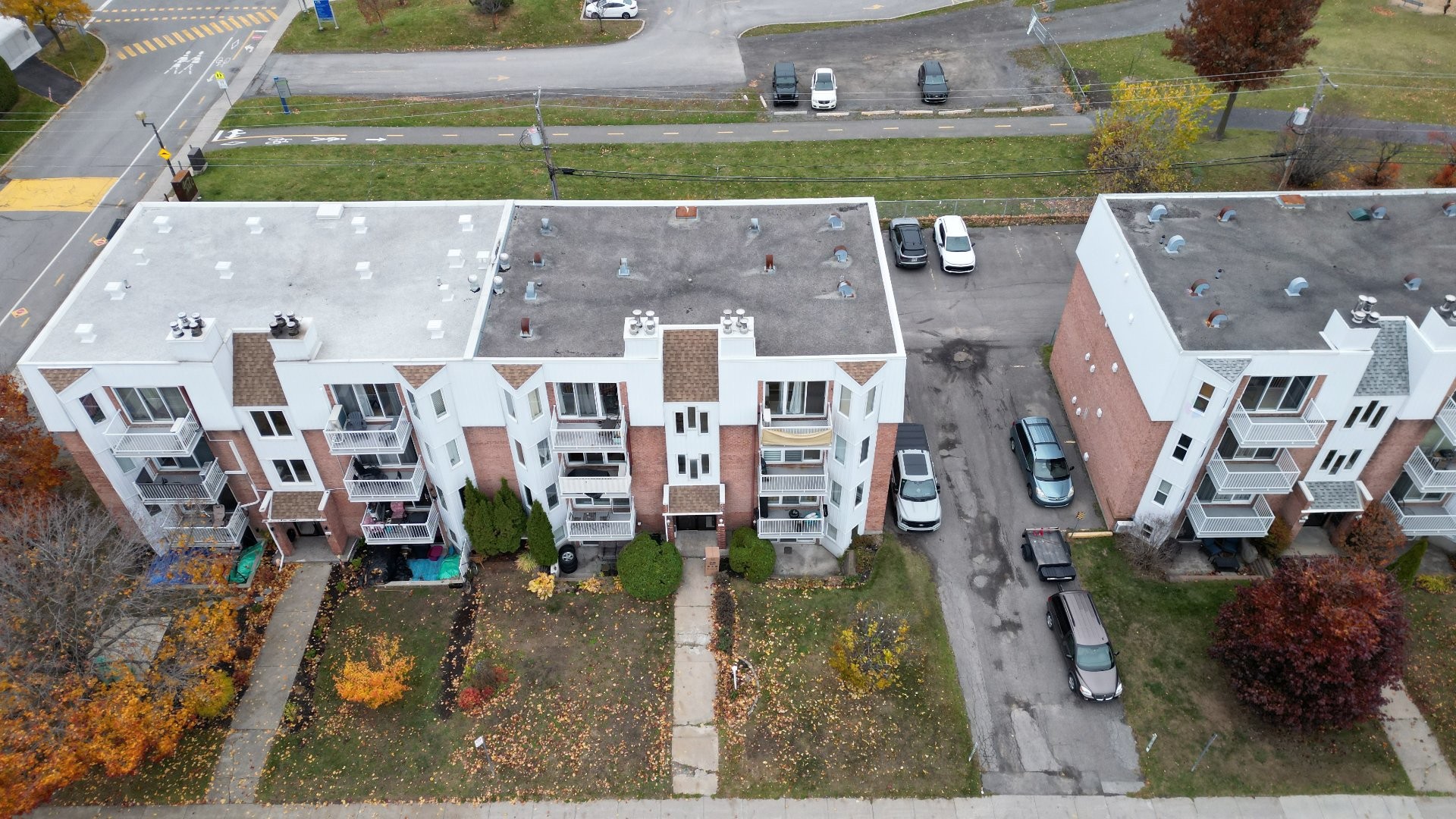 









1191


Boul. Iberville

, 8,
Repentigny (Repentigny),




QC
J5Y3H7

