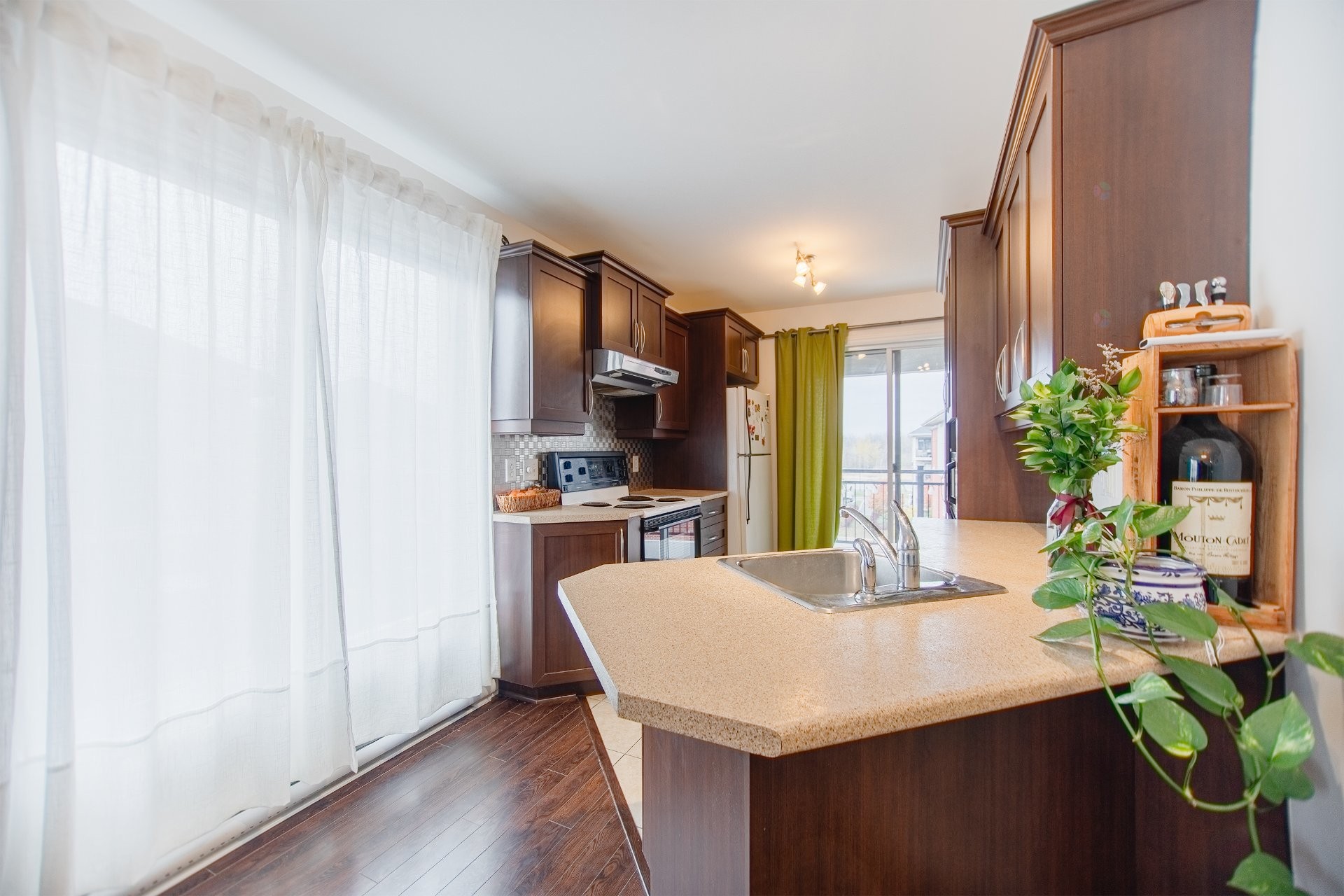 









760


Rue des Sureaux

, 7,
Boucherville,




QC
J4B0C8

