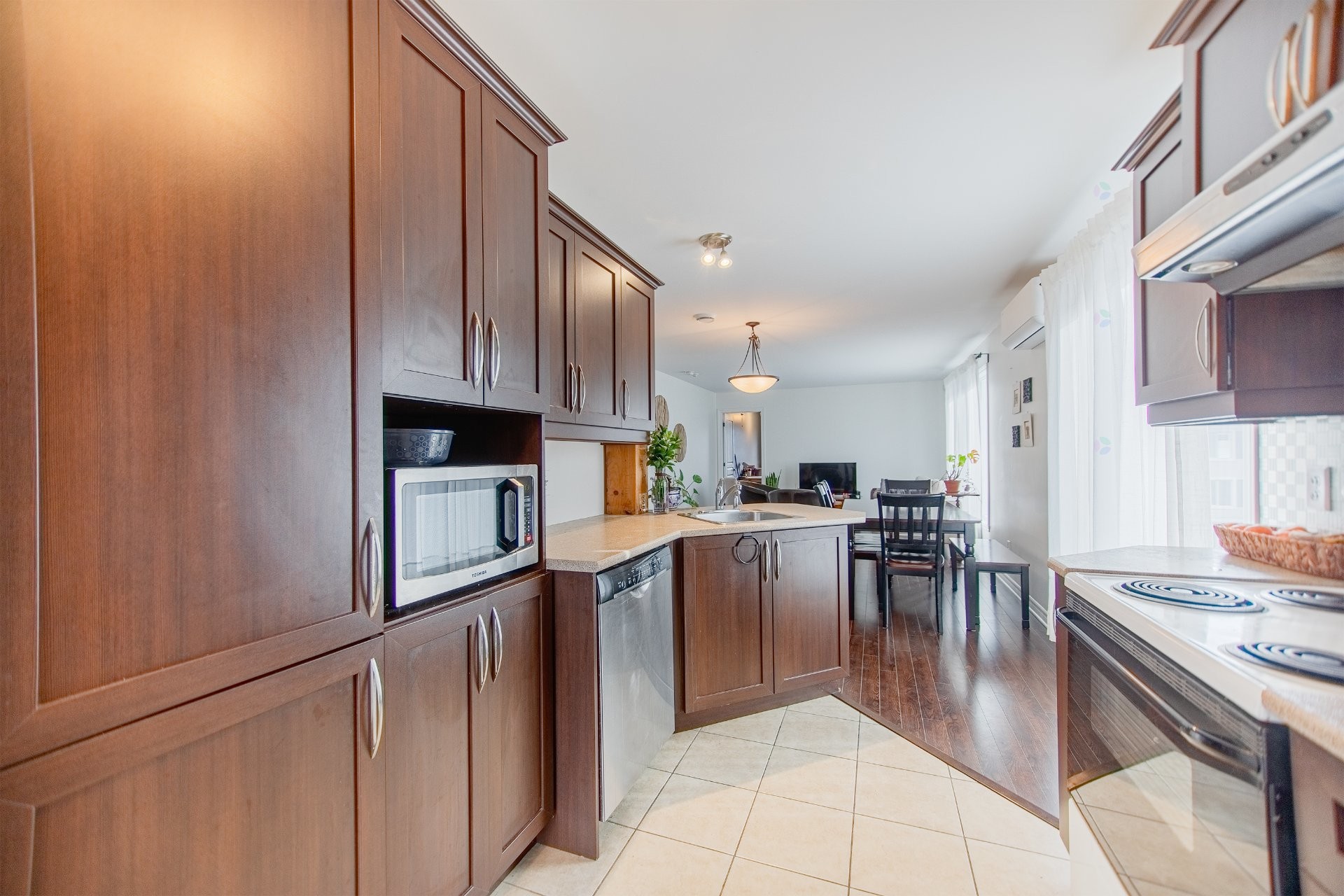 









760


Rue des Sureaux

, 7,
Boucherville,




QC
J4B0C8

