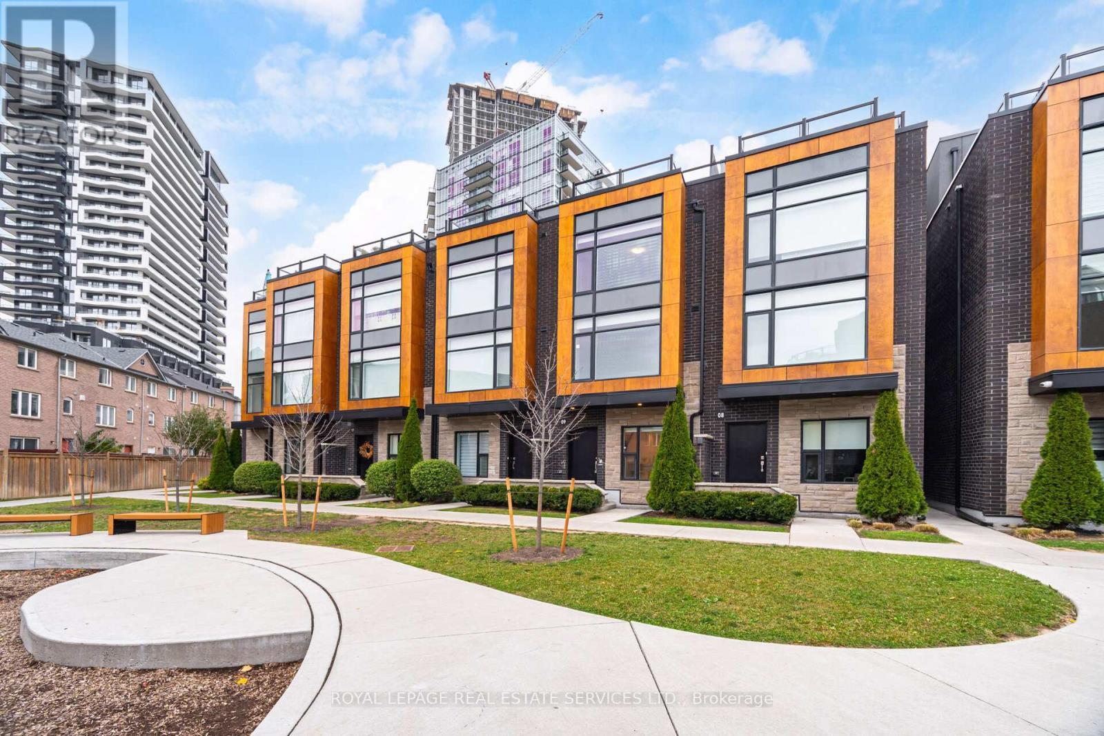 












9 - 200 MALTA AVENUE

,
Brampton,




Ontario
L6Y6H8

