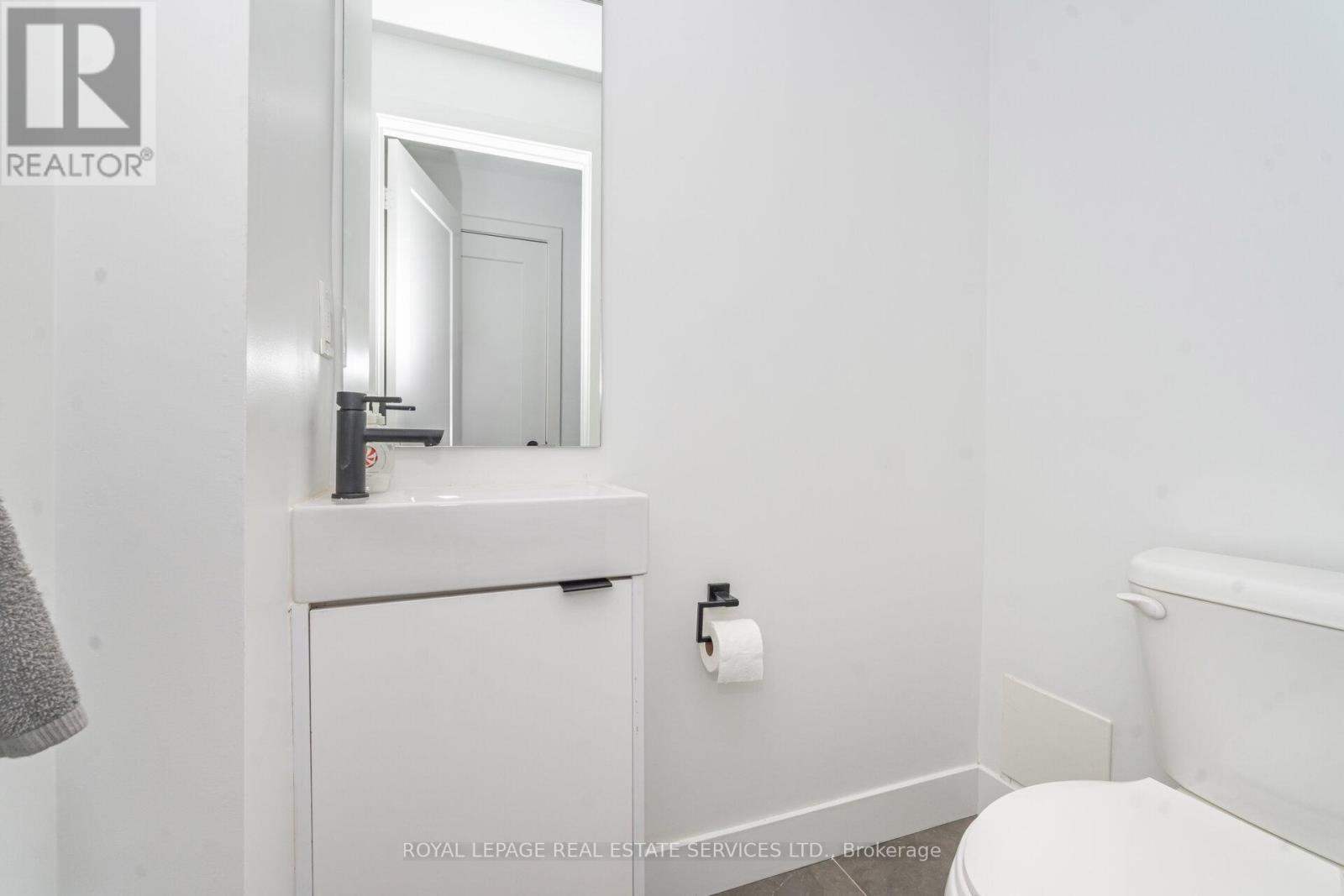 












9 - 200 MALTA AVENUE

,
Brampton,




Ontario
L6Y6H8

