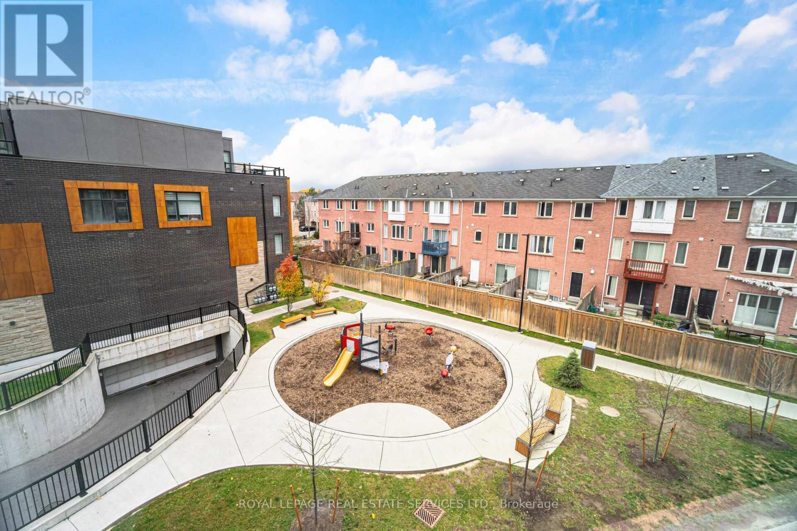 












9 - 200 MALTA AVENUE

,
Brampton,




Ontario
L6Y6H8

