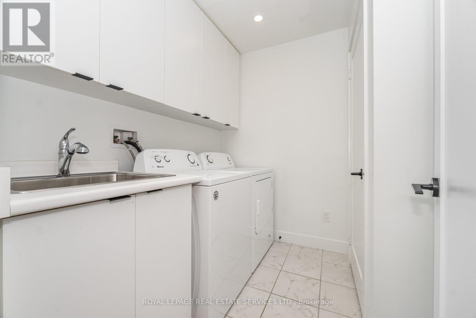 












9 - 200 MALTA AVENUE

,
Brampton,




Ontario
L6Y6H8

