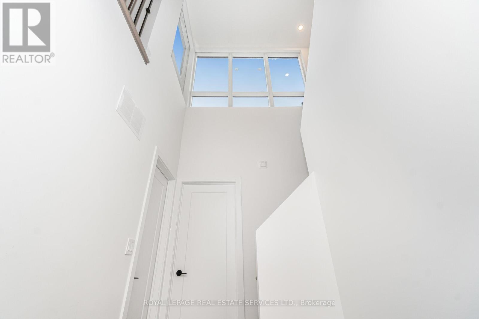 












9 - 200 MALTA AVENUE

,
Brampton,




Ontario
L6Y6H8

