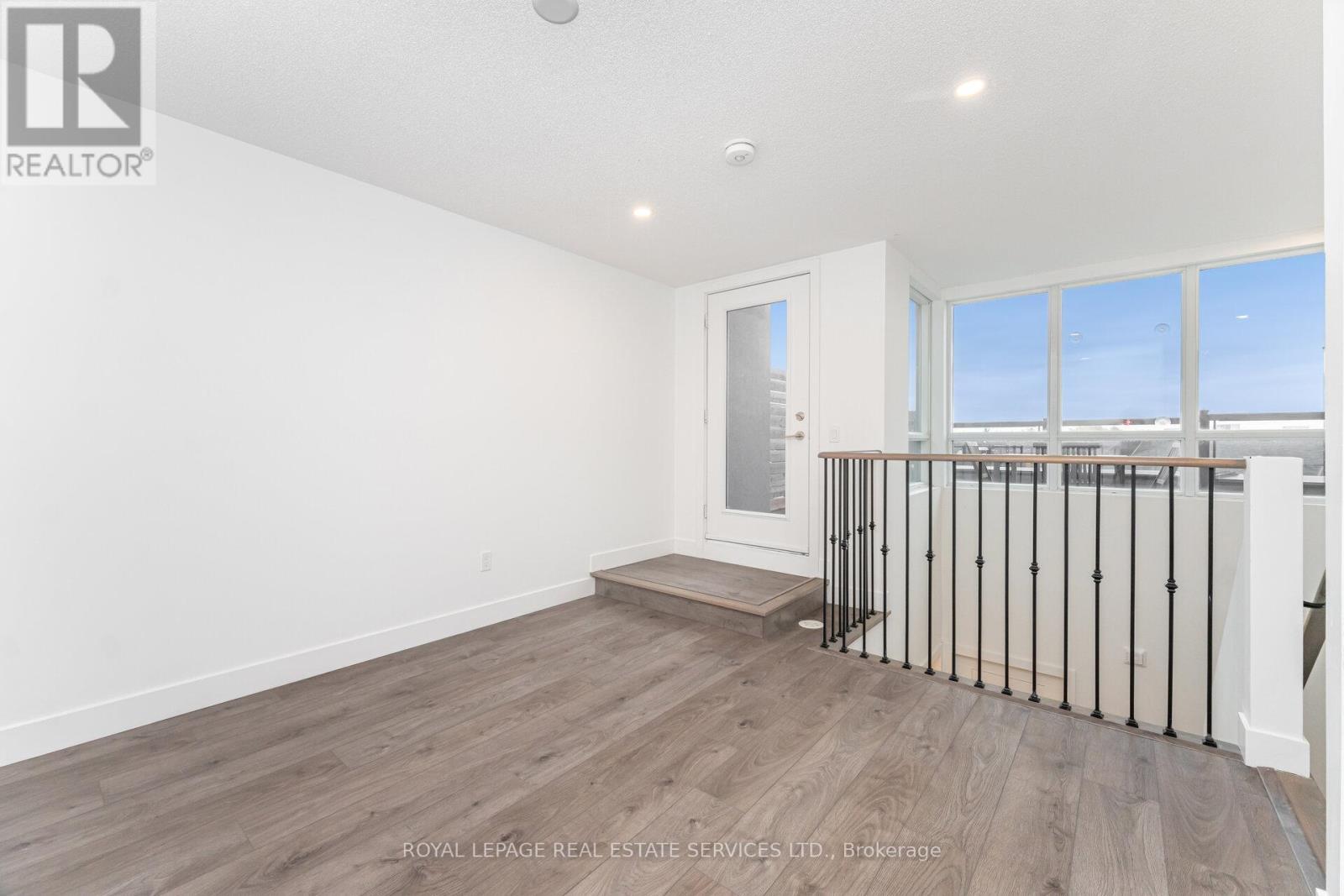 












9 - 200 MALTA AVENUE

,
Brampton,




Ontario
L6Y6H8

