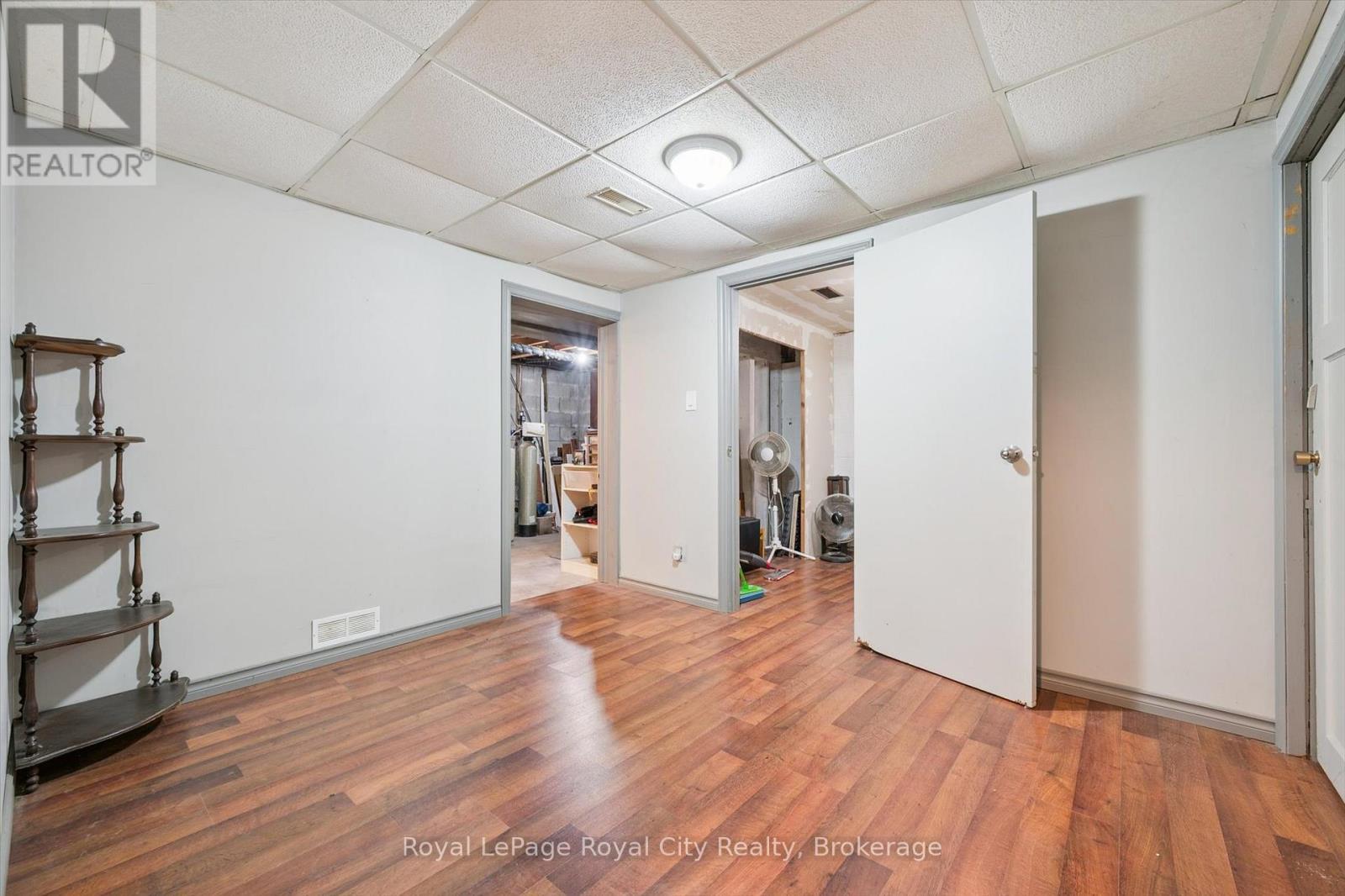 












4769 WELLINGTON ROAD 32 ROAD

,
Puslinch,




Ontario
N1H6J3

