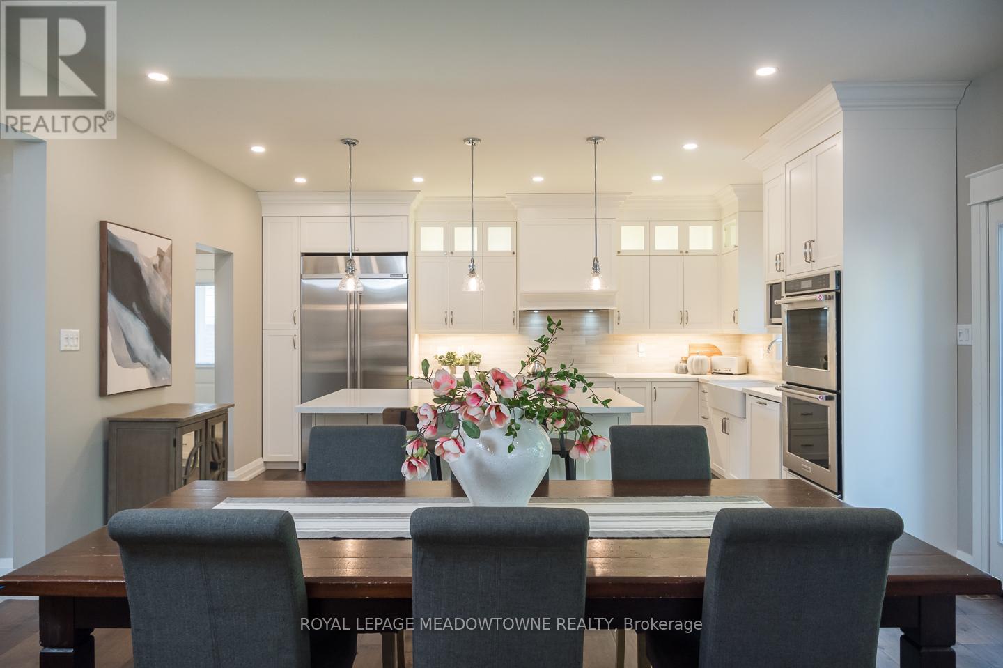 












29 BARTON STREET

,
Milton,




Ontario
L9T1C7

