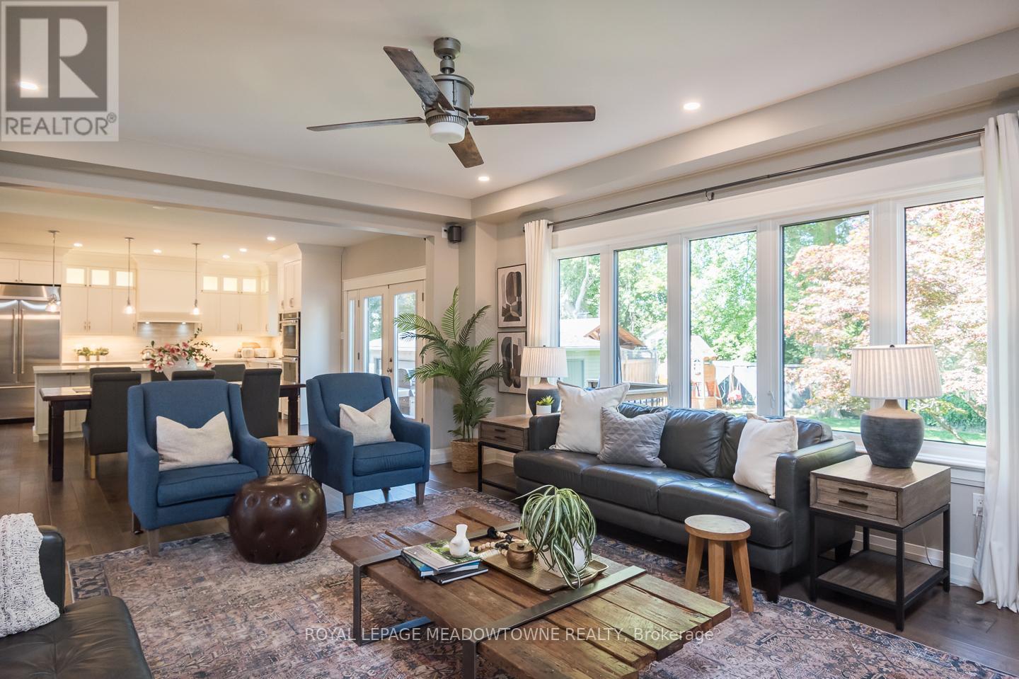 












29 BARTON STREET

,
Milton,




Ontario
L9T1C7

