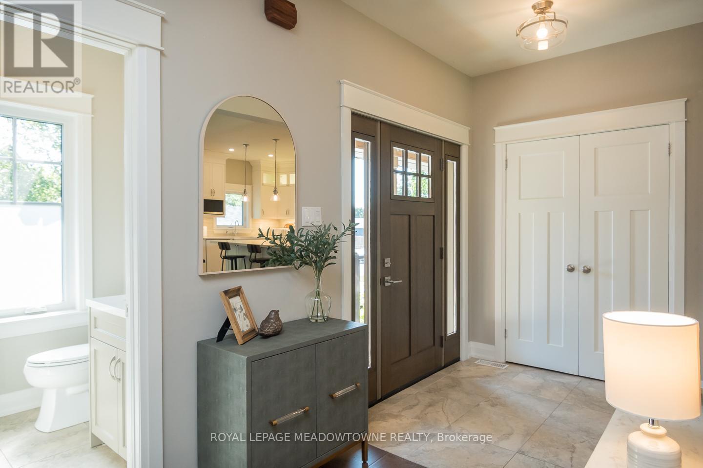 












29 BARTON STREET

,
Milton,




Ontario
L9T1C7

