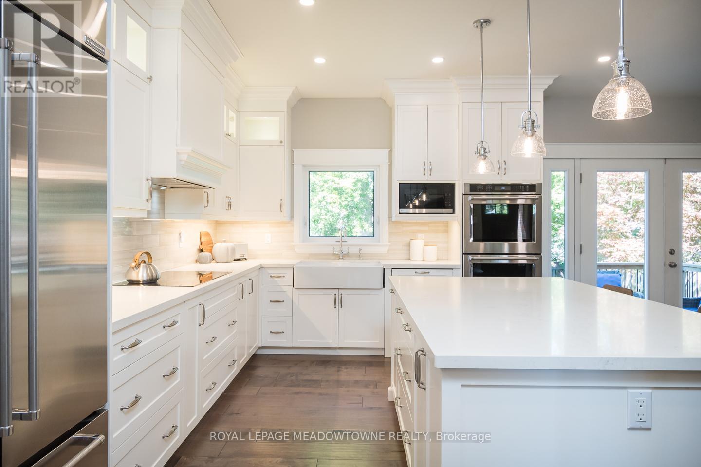 












29 BARTON STREET

,
Milton,




Ontario
L9T1C7

