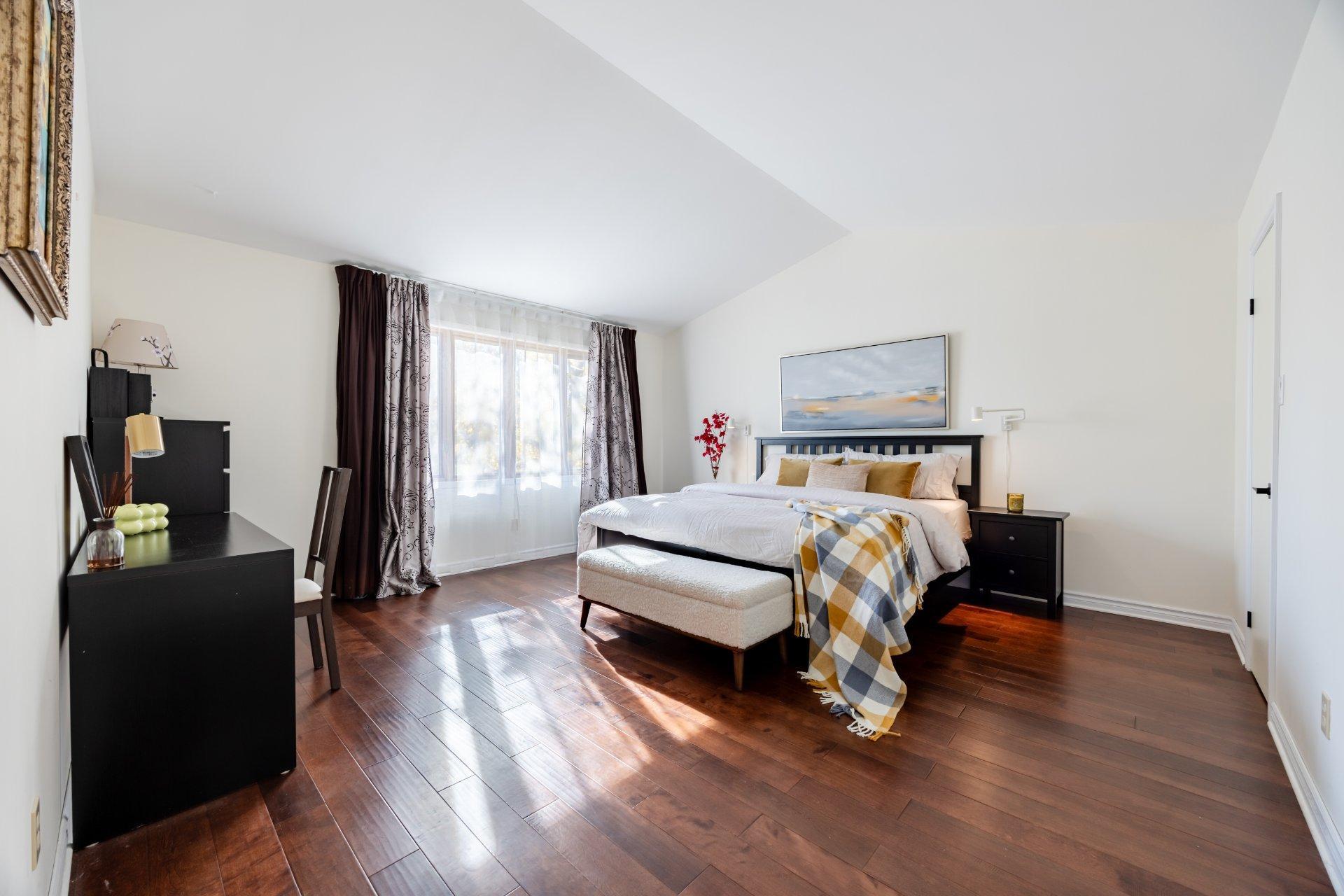 









1


Crois. Raspberry

,
Beaconsfield,




QC
H9W6C9

