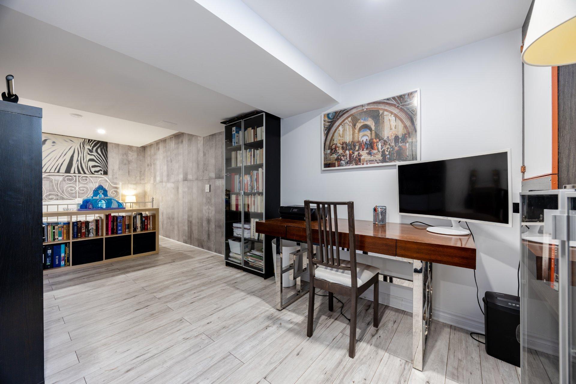 









1


Crois. Raspberry

,
Beaconsfield,




QC
H9W6C9

