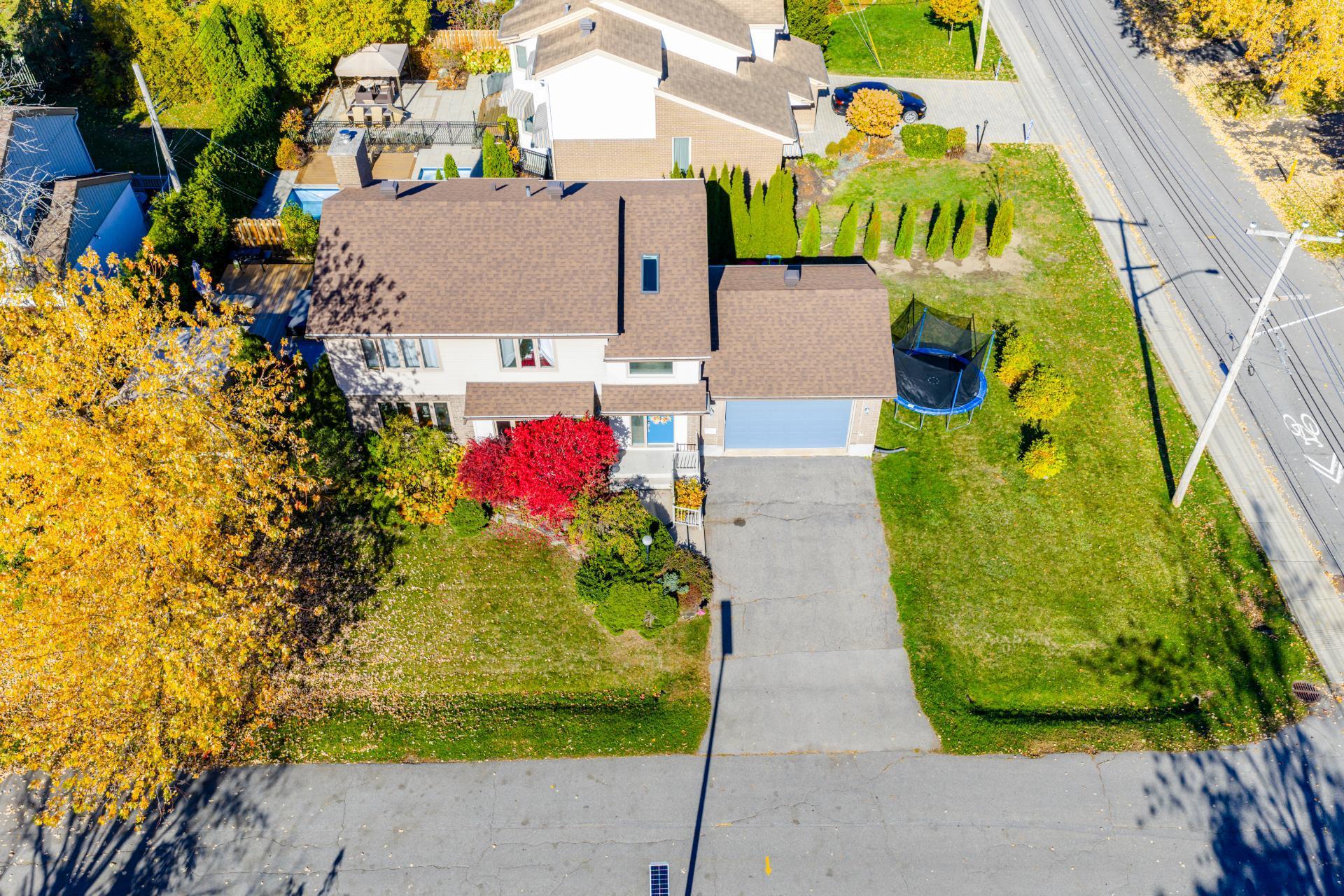 









1


Crois. Raspberry

,
Beaconsfield,




QC
H9W6C9

