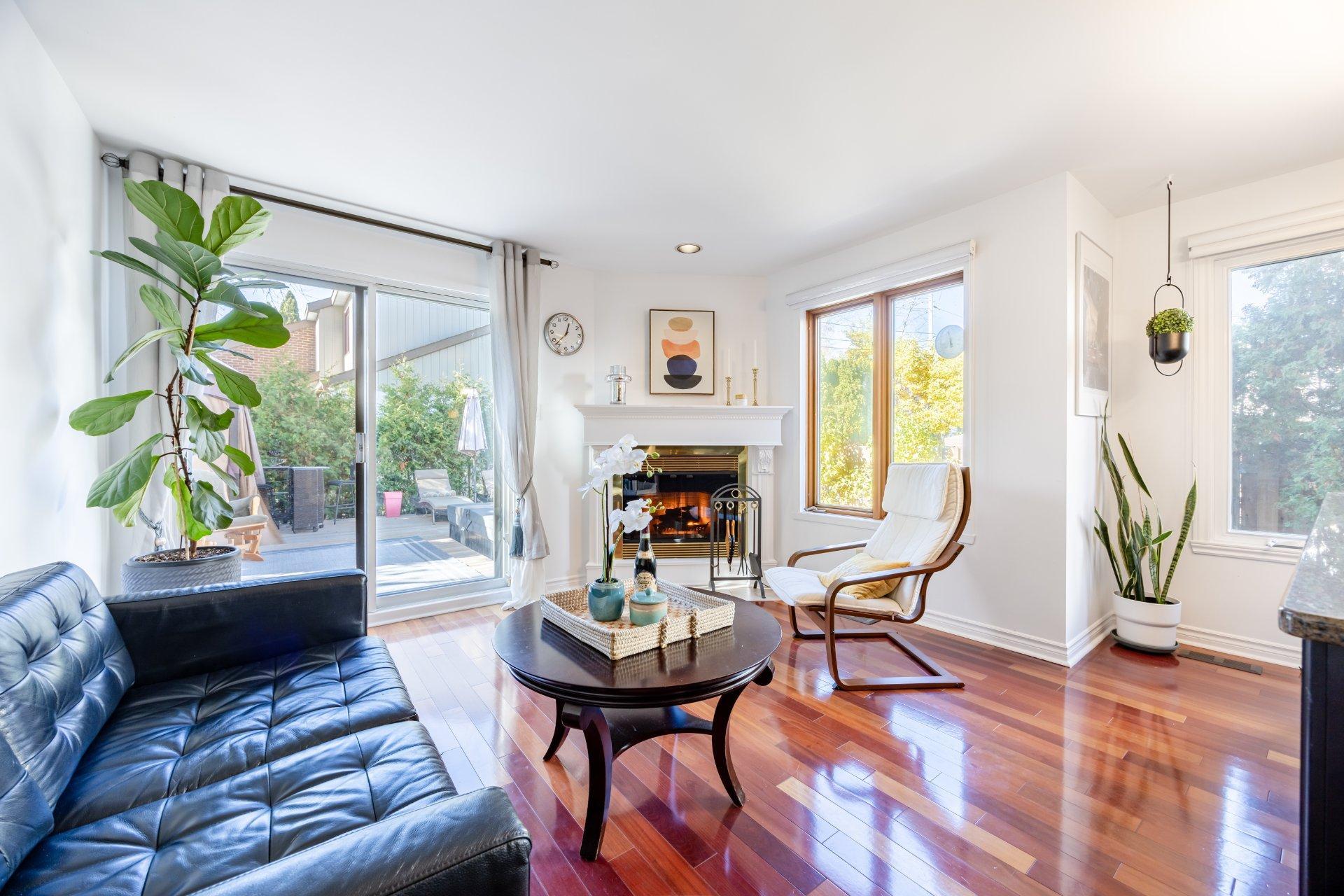 









1


Crois. Raspberry

,
Beaconsfield,




QC
H9W6C9

