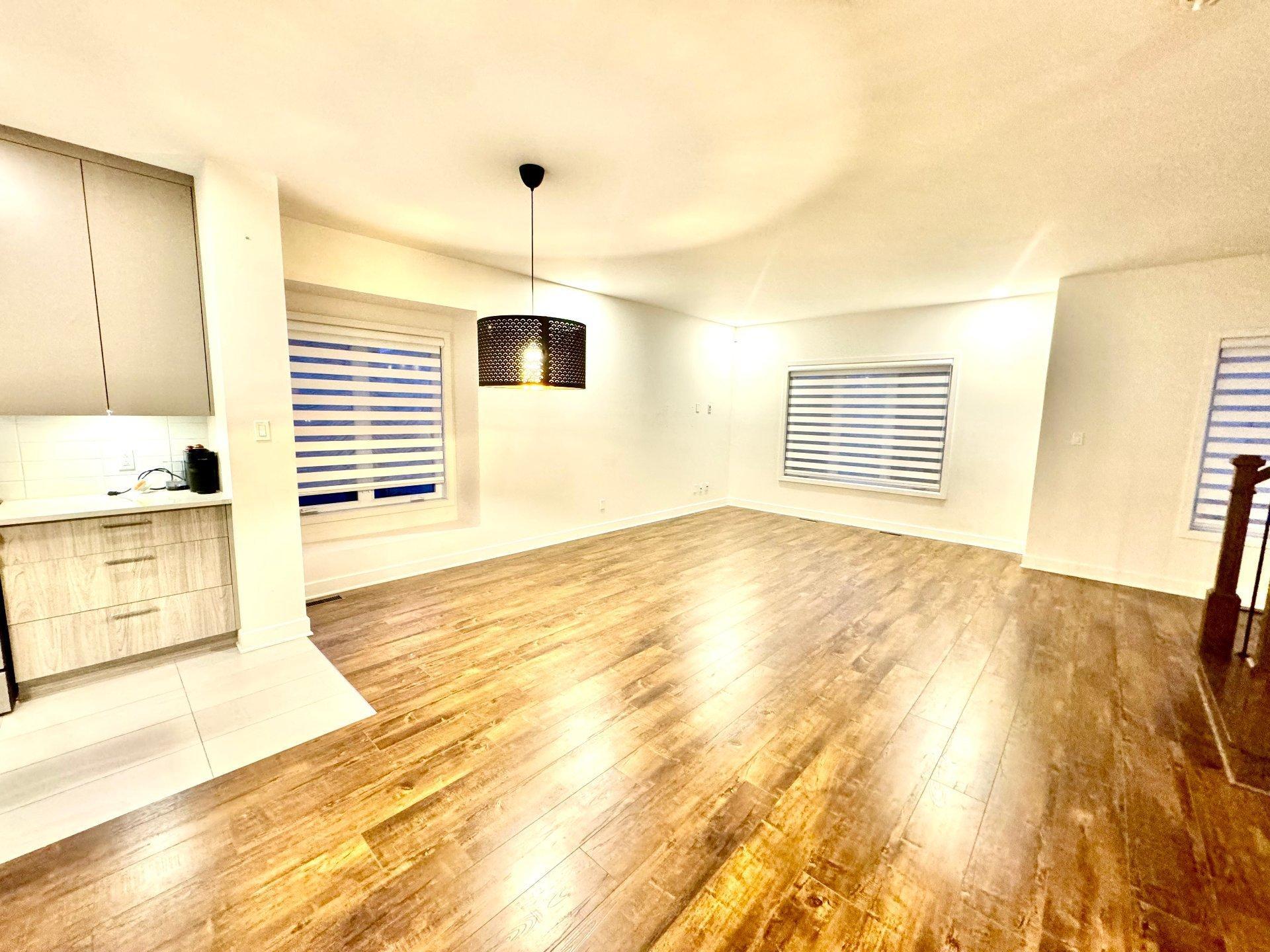 









1260


Rue Georges-Vézina

,
Vaudreuil-Dorion,




QC
J7V3E6

