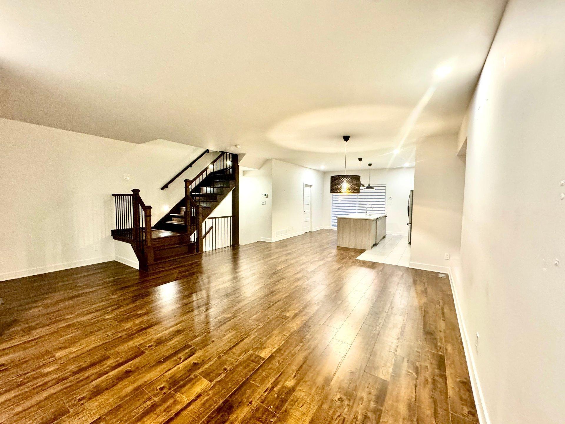 









1260


Rue Georges-Vézina

,
Vaudreuil-Dorion,




QC
J7V3E6

