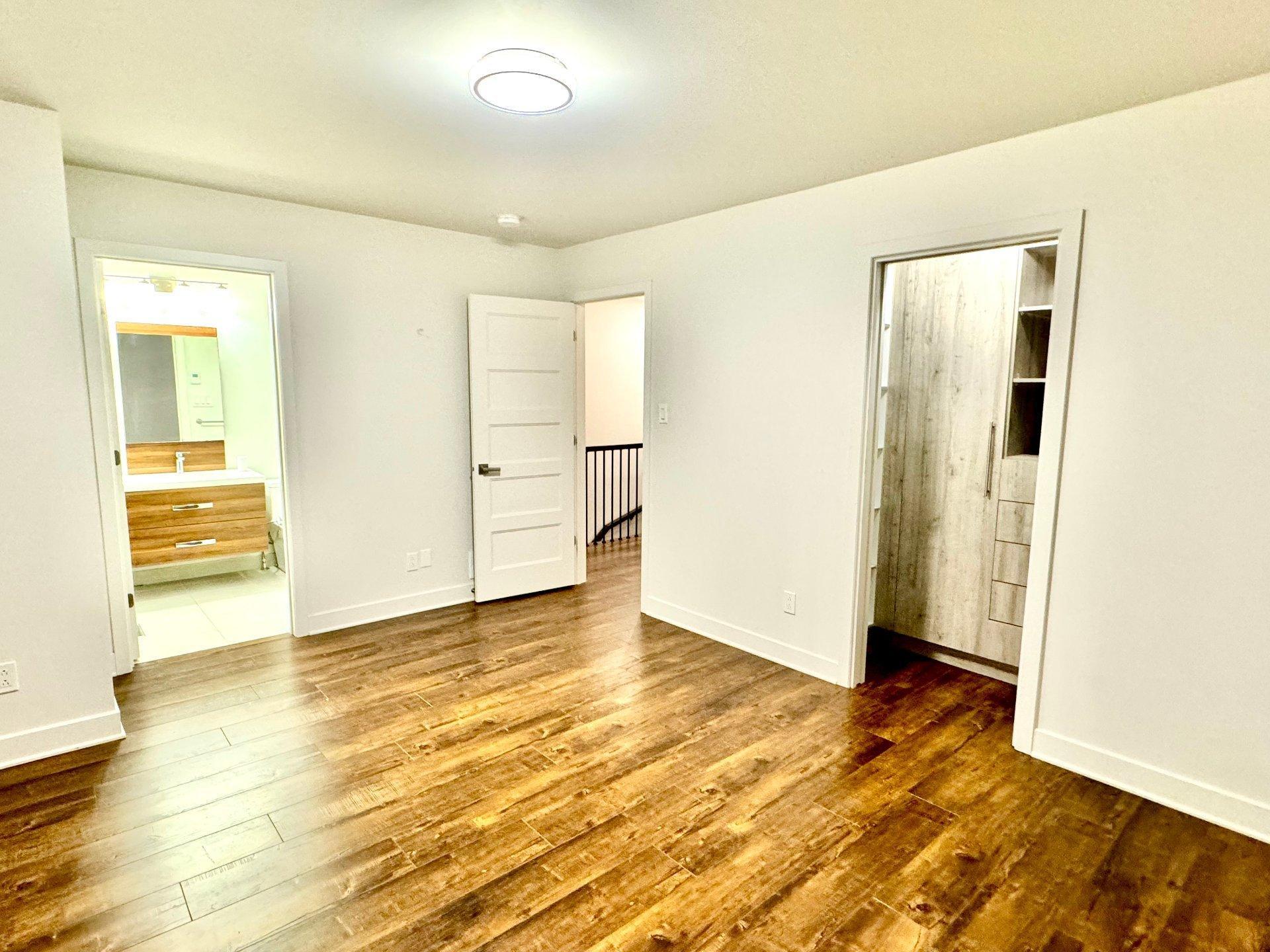 









1260


Rue Georges-Vézina

,
Vaudreuil-Dorion,




QC
J7V3E6

