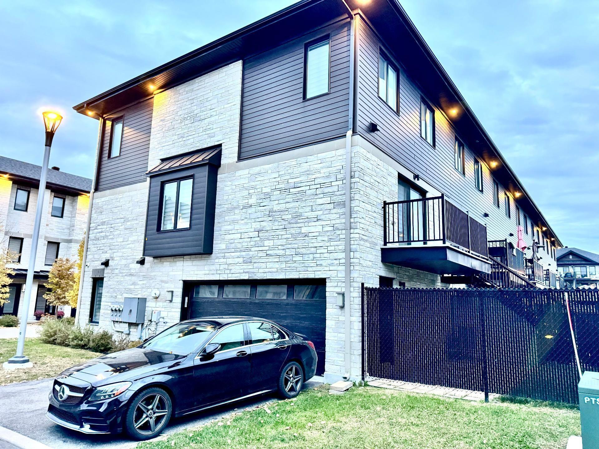 









1260


Rue Georges-Vézina

,
Vaudreuil-Dorion,




QC
J7V3E6

