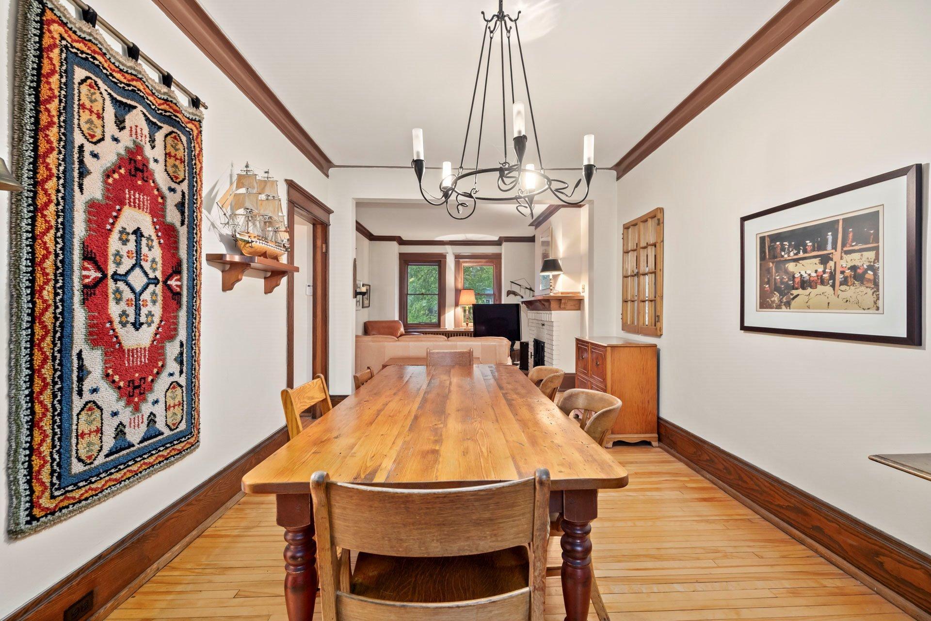 









4242


Av. Beaconsfield

,
Montréal (Côte-des-Neiges/Notre-Dame-de-Grâce),




QC
H4A2H3

