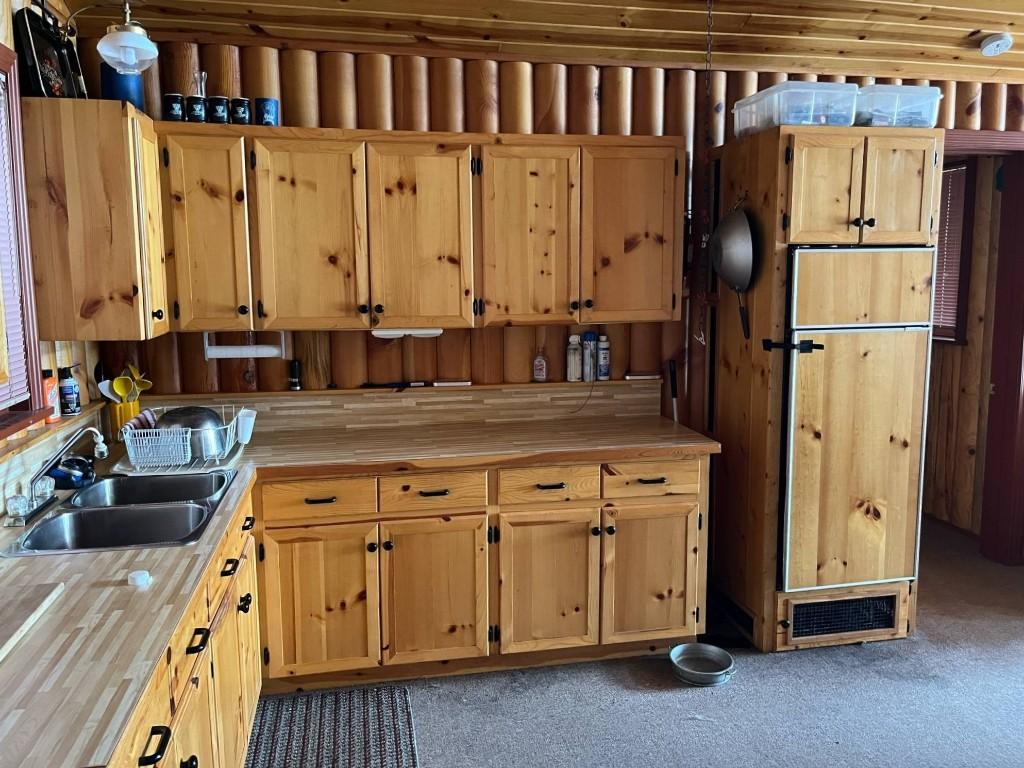 









2701


Peachland Forestry Service

Road,
Peachland,




BC
o0o 0o0

