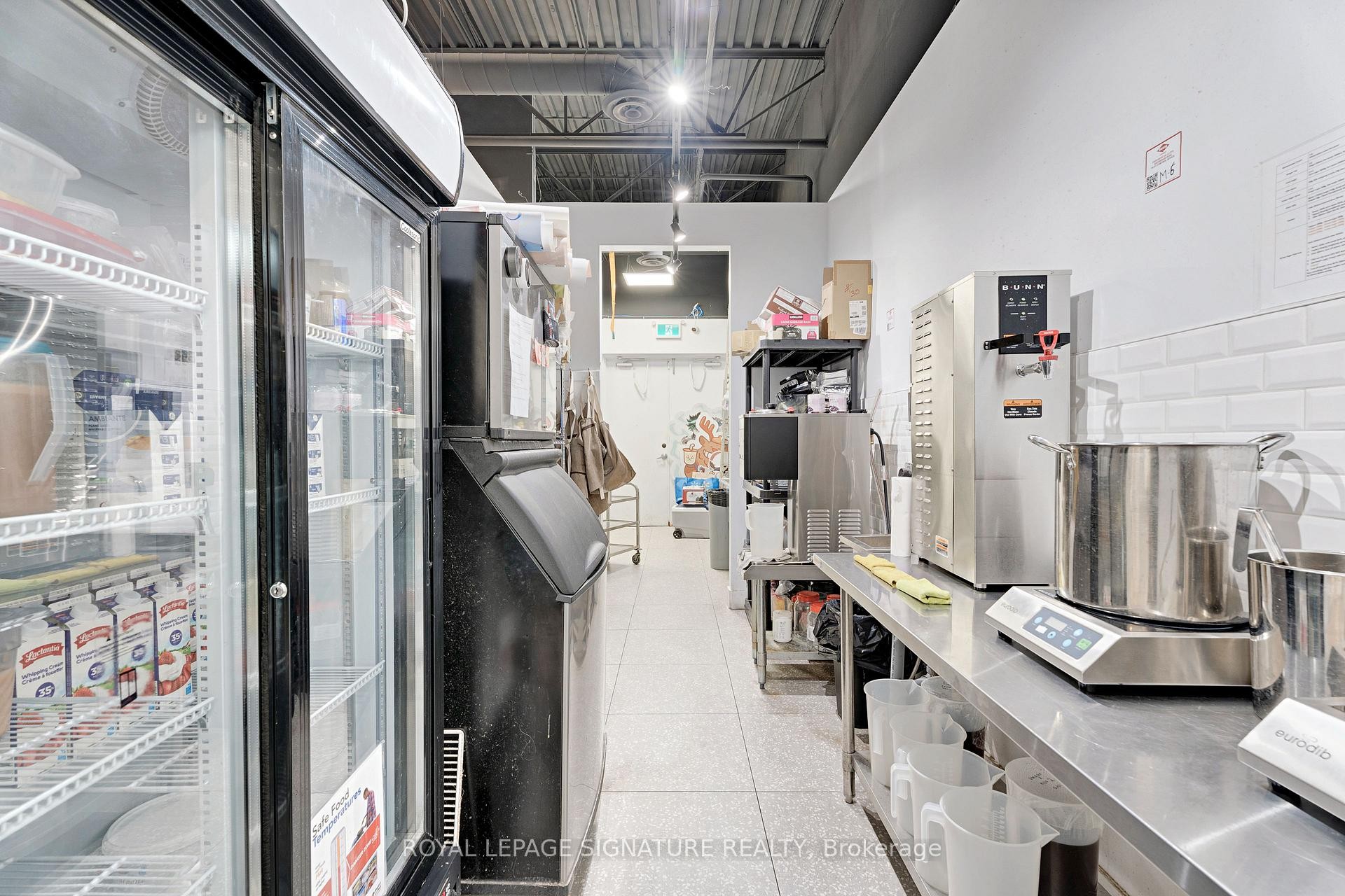 









10025


Hurontario

Street, 3,
Brampton,




ON
L6Z 0E6

