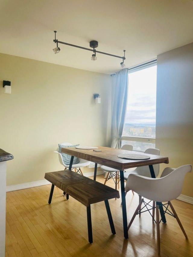 









295


Boul. St-Joseph

, 1404,
Gatineau (Hull),




QC
J8Y3Y5

