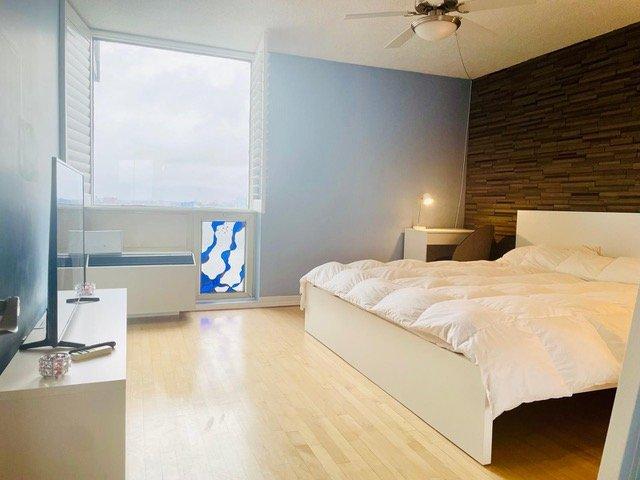 









295


Boul. St-Joseph

, 1404,
Gatineau (Hull),




QC
J8Y3Y5

