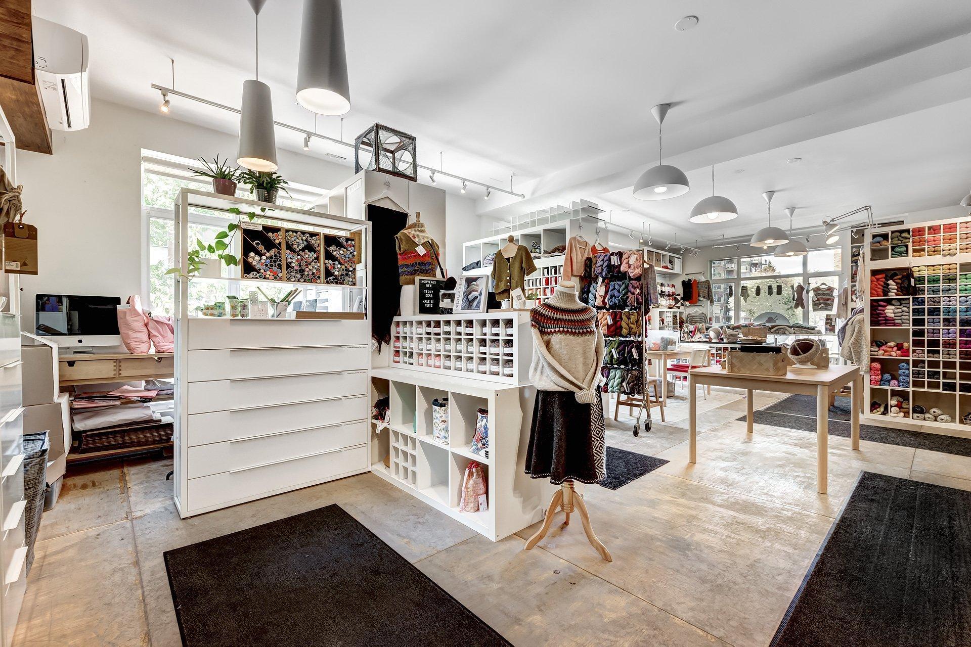 









6050


Av. de Monkland

,
Montréal (Côte-des-Neiges/Notre-Dame-de-Grâce),




QC
H4A1H2

