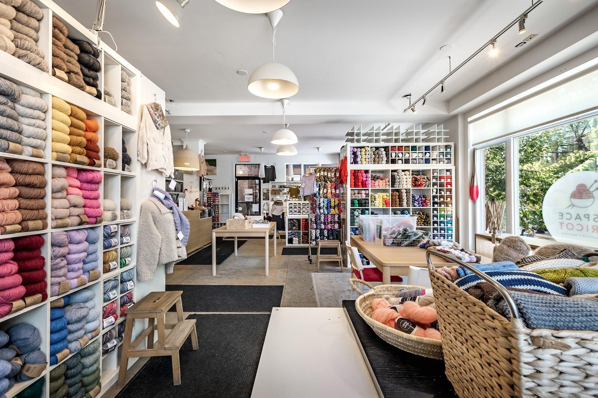 









6050


Av. de Monkland

,
Montréal (Côte-des-Neiges/Notre-Dame-de-Grâce),




QC
H4A1H2

