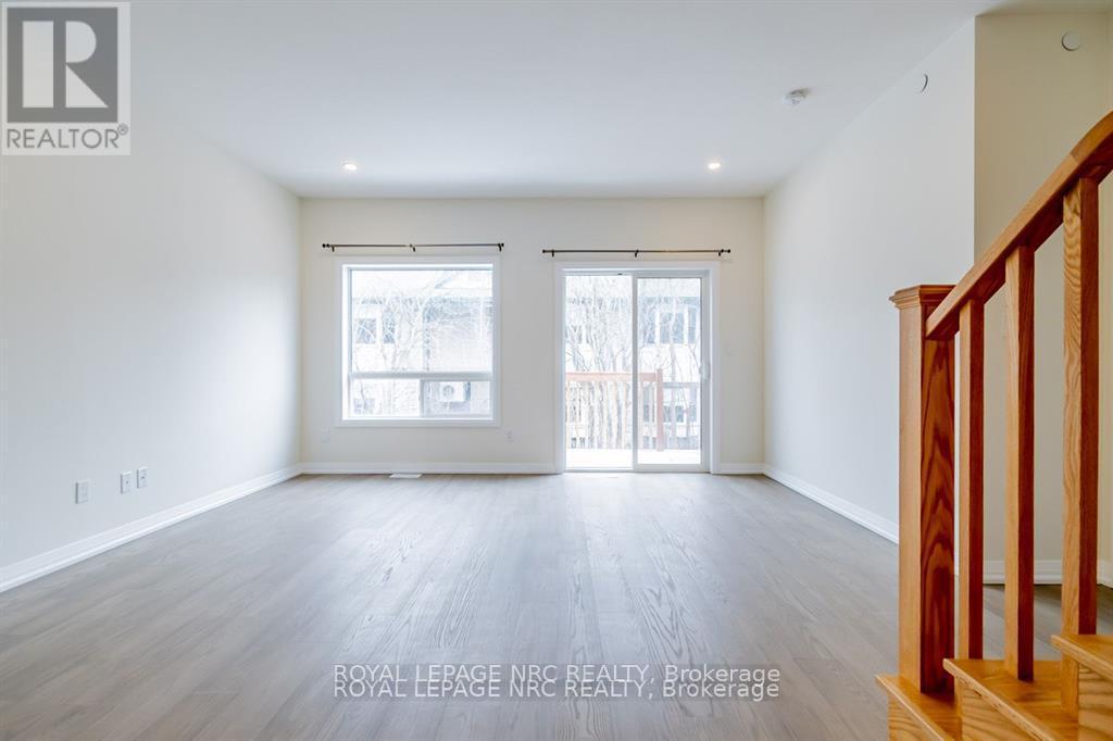 












4 - 397 GARRISON ROAD

,
Fort Erie (Crescent Park),




Ontario
L2A1N1

