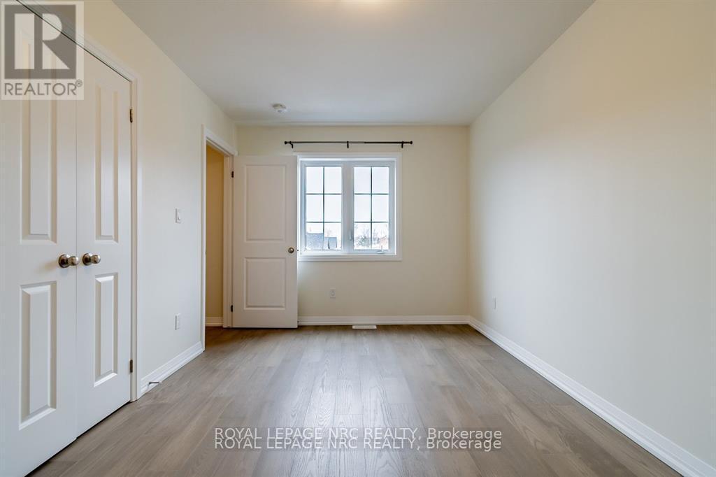 












4 - 397 GARRISON ROAD

,
Fort Erie (Crescent Park),




Ontario
L2A1N1

