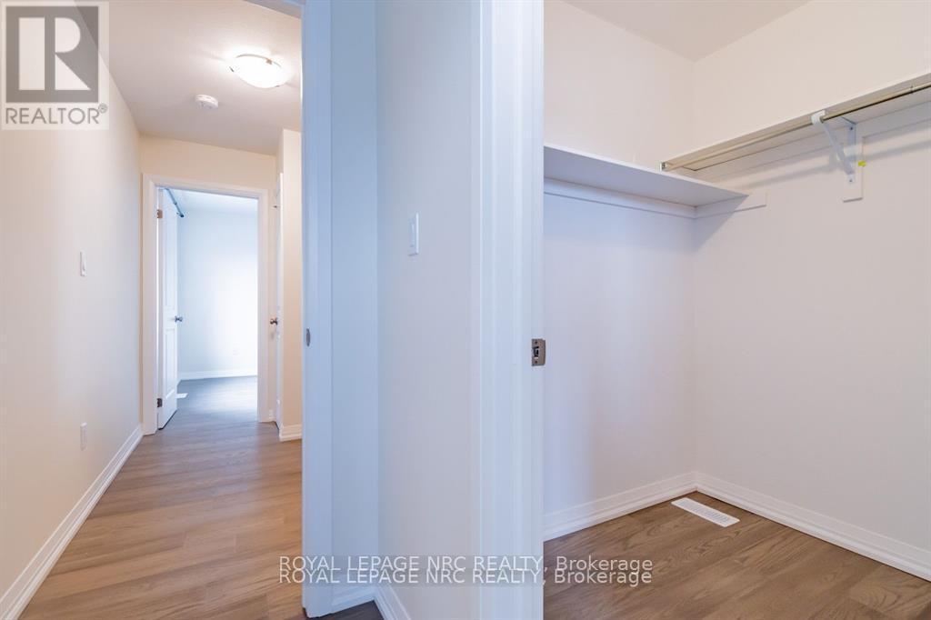 












4 - 397 GARRISON ROAD

,
Fort Erie (Crescent Park),




Ontario
L2A1N1

