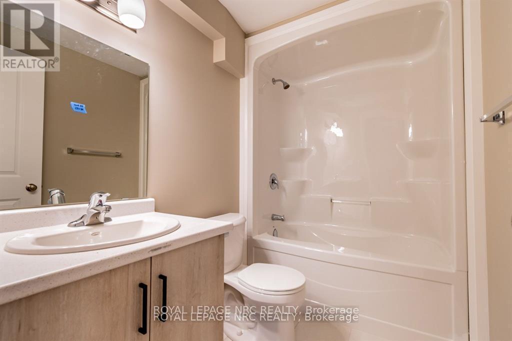 












4 - 397 GARRISON ROAD

,
Fort Erie (Crescent Park),




Ontario
L2A1N1

